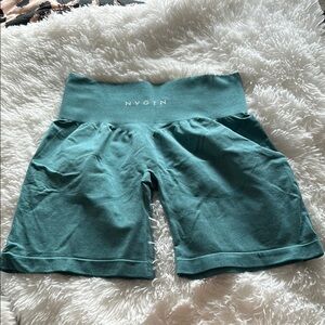 NVGTN Women's Emerald Shorts